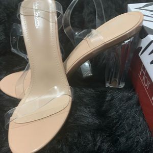 Lovely nude heals with clear straps. Nevere wore before, ready for a night out.